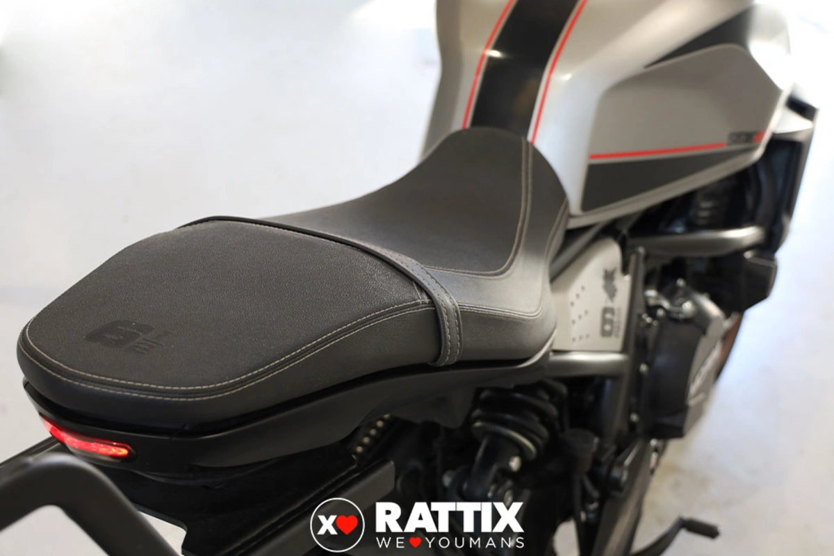 MOTO MORINI Seiemmezzo STR 650 Abs