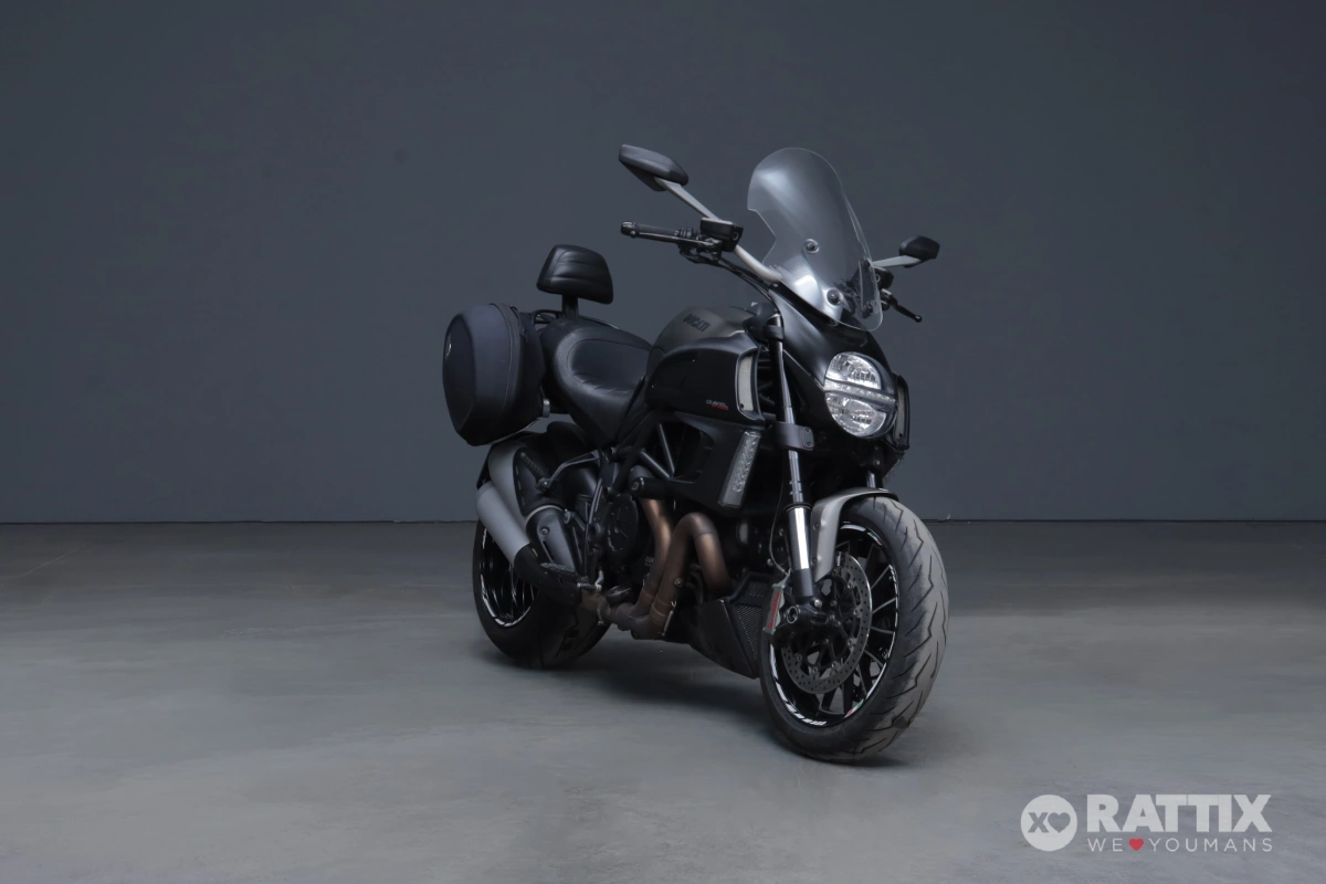 DUCATI Diavel 1199 Strada