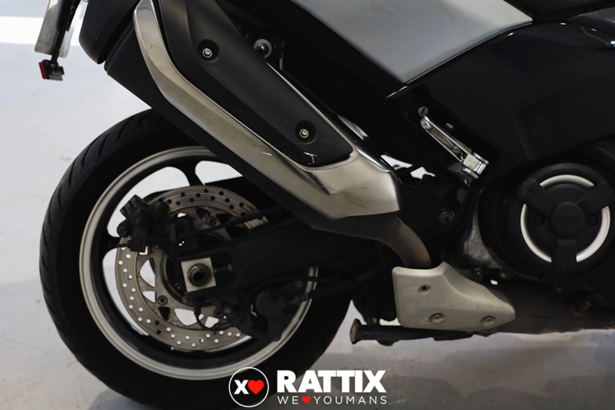 YAMAHA T-Max 530 DX Abs my17