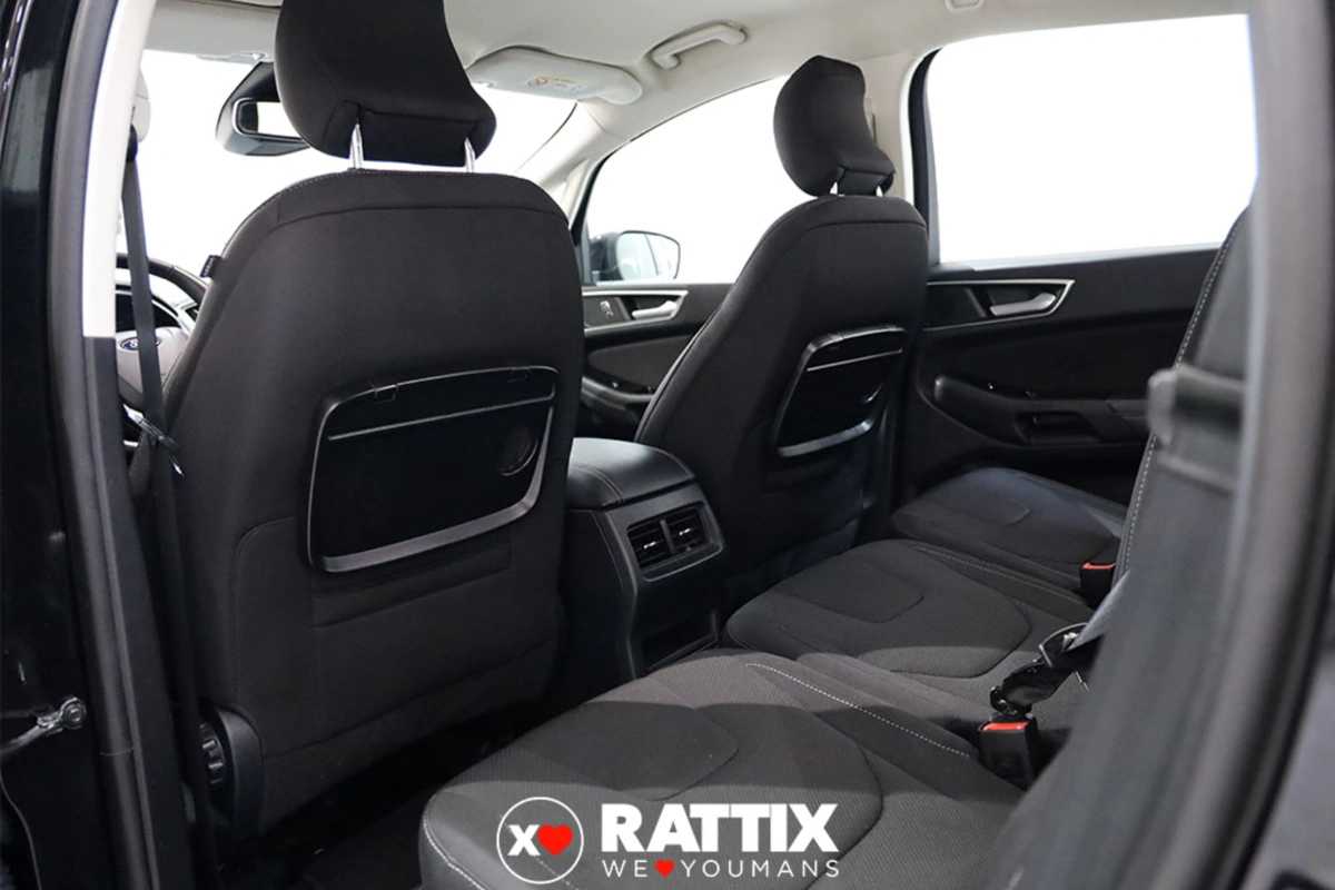 FORD S-Max 2.5 Duratec FHEV 190cv Titanium Aut. S-Max 2.5 Duratec FHEV 190cv Titanium Aut.