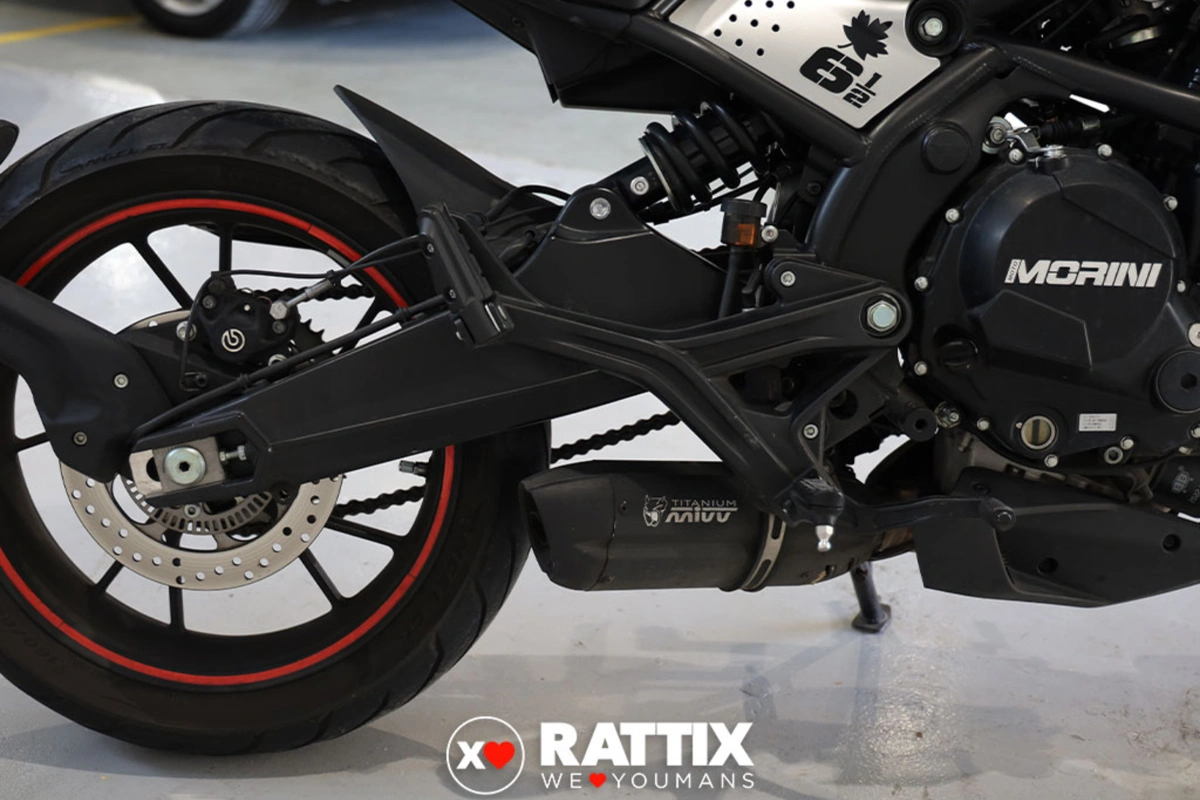 MOTO MORINI Seiemmezzo STR 650 Abs