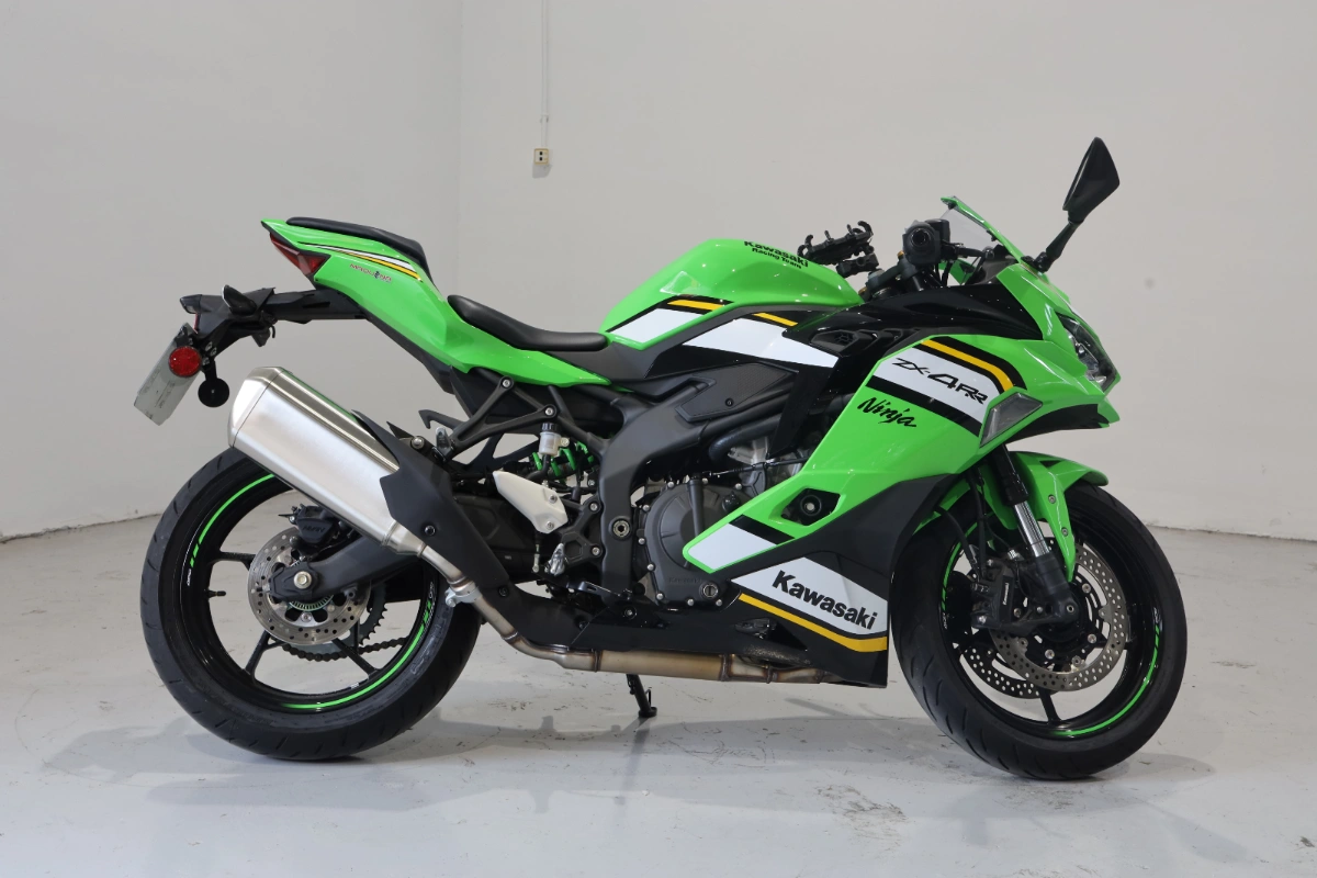 KAWASAKI Ninja ZX-4R Abs my24