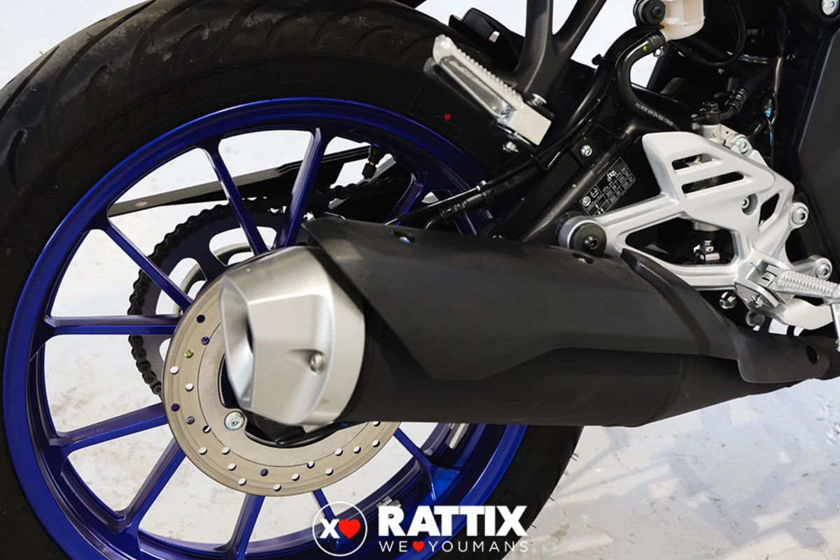 YAMAHA YZF R125 R 125 YZF