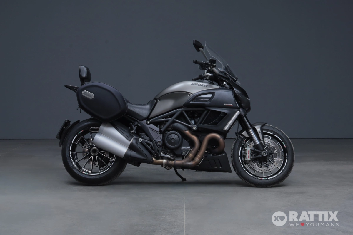DUCATI Diavel 1199 Strada