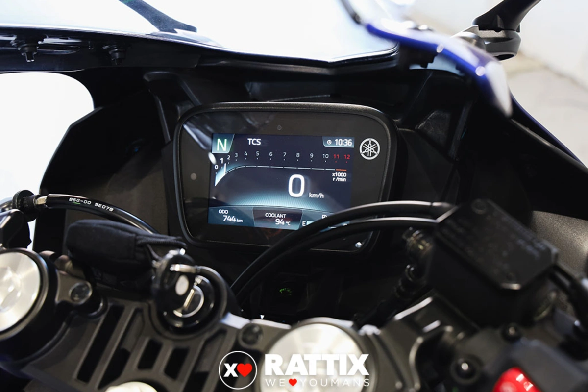 YAMAHA YZF R125 R 125 YZF