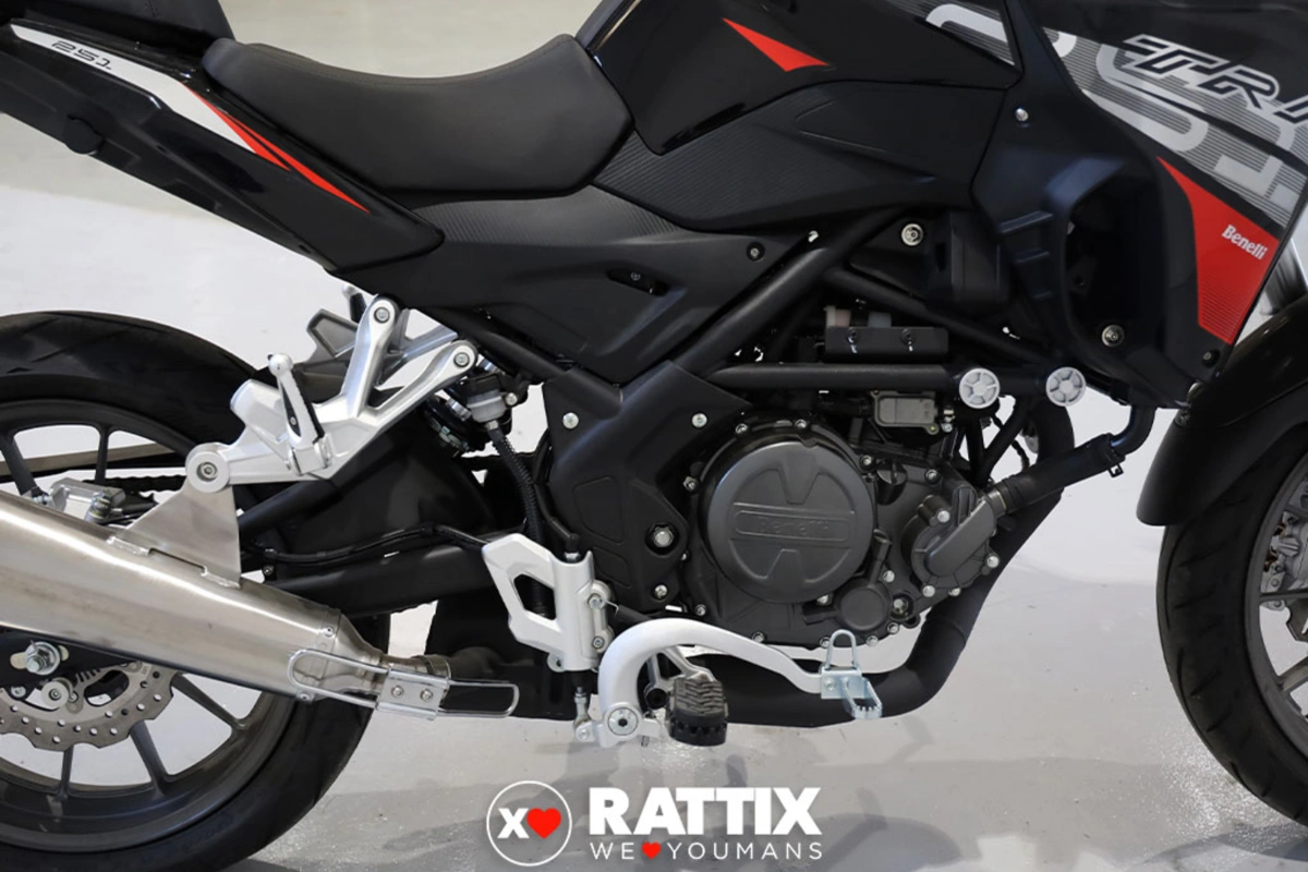 BENELLI TRK 251 TRK 251