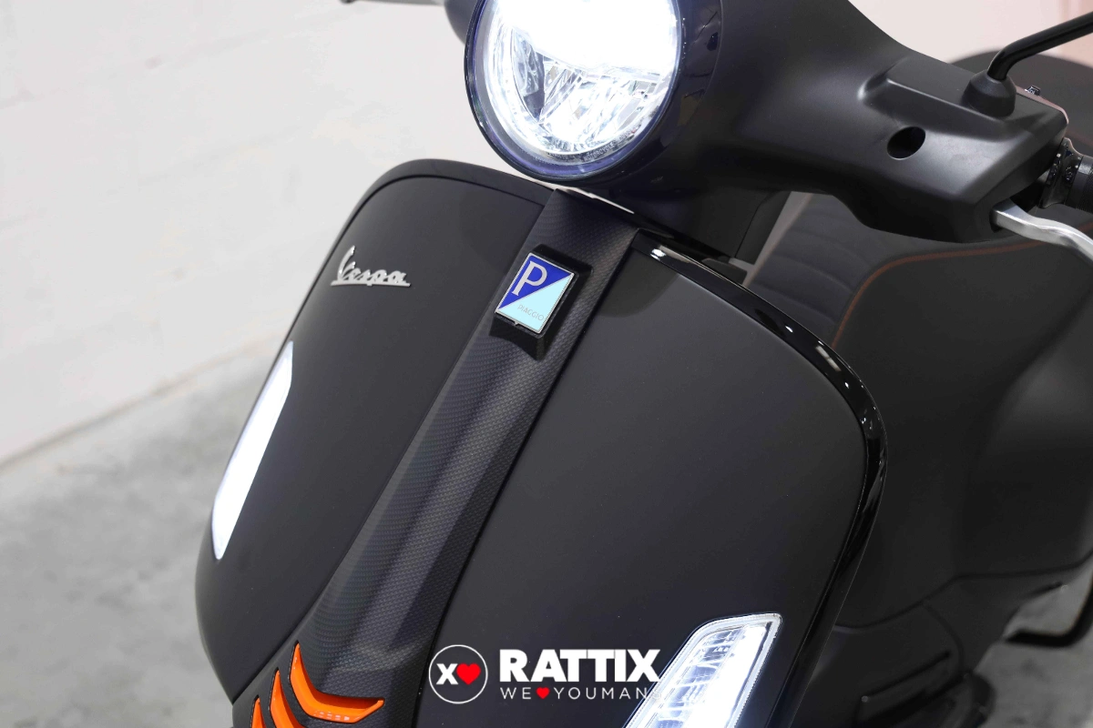 VESPA Vespa GTS 125 hpe Super Sport my25