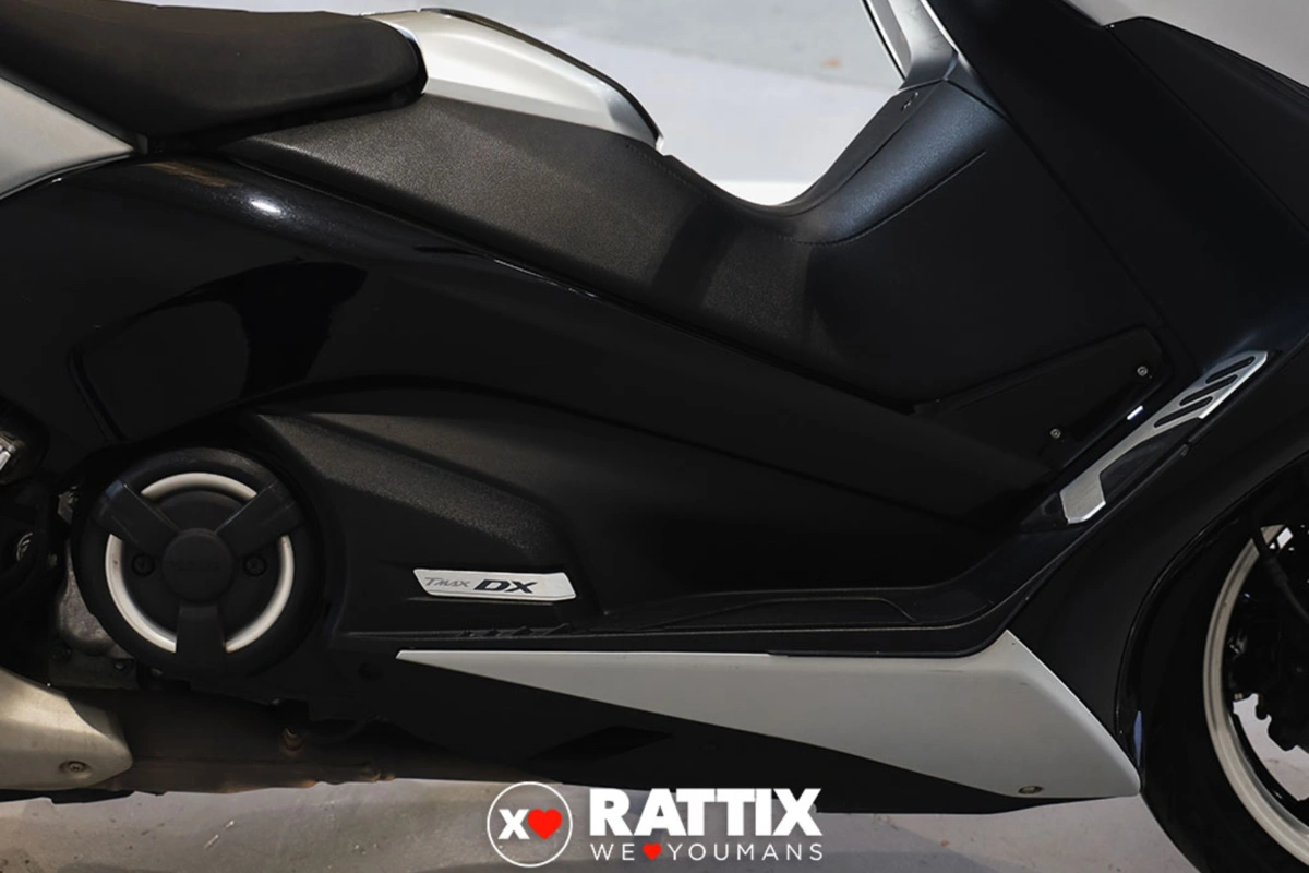 YAMAHA T-Max 530 DX Abs my17