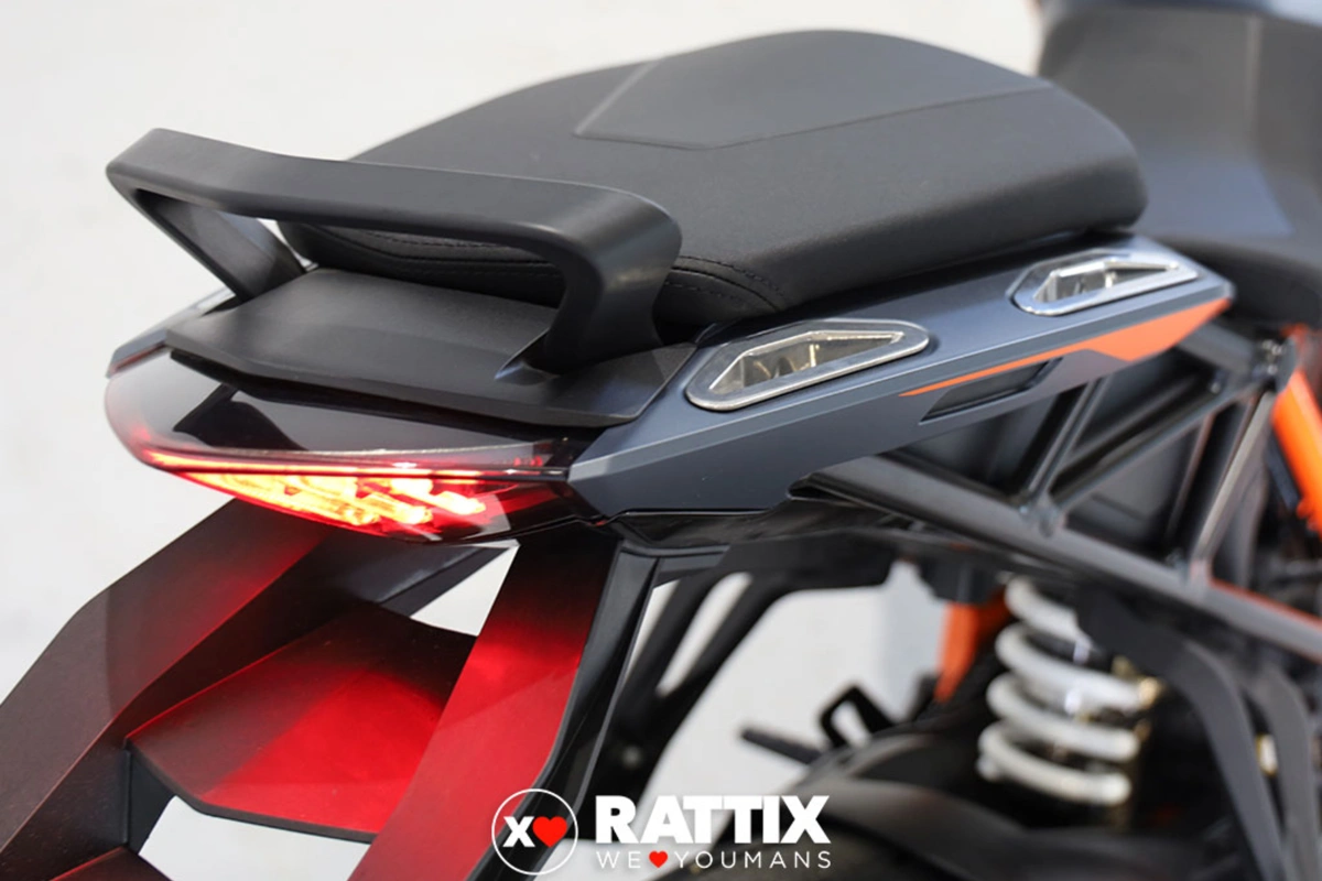 KTM 1290 Super Duke GT my24