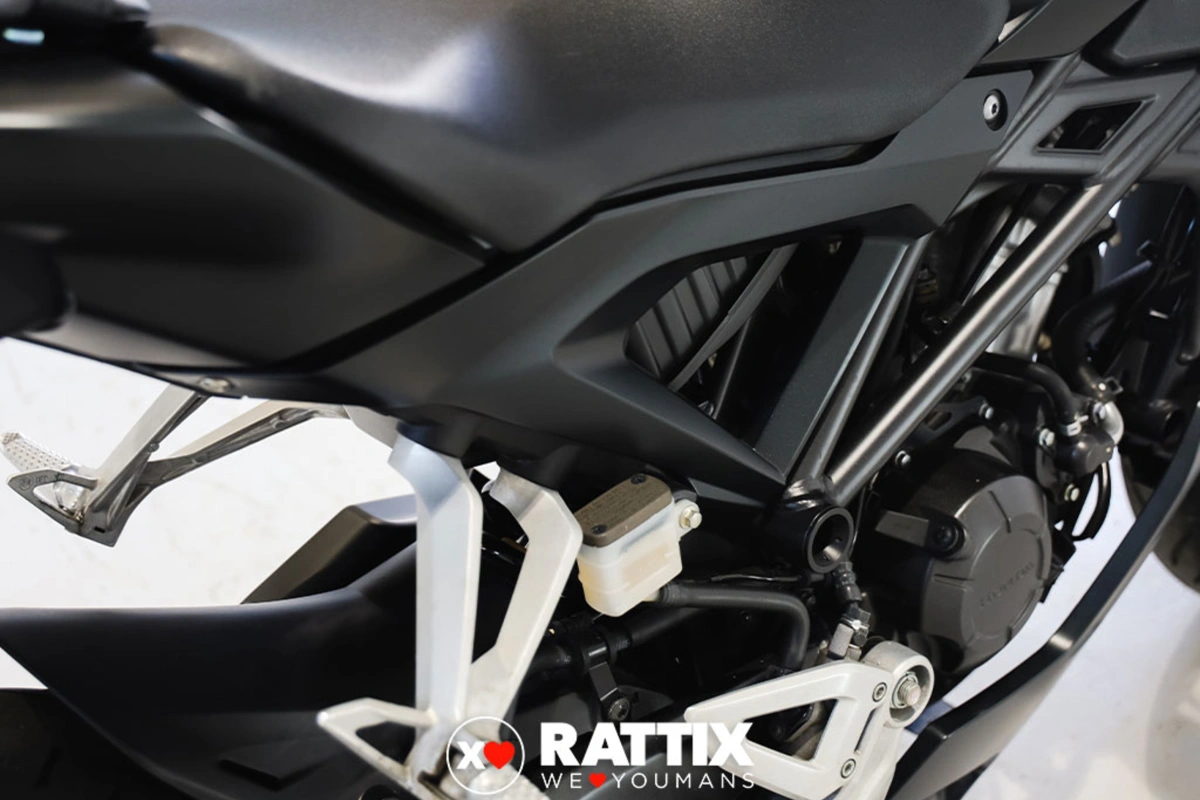 HONDA CB 125 R Abs my21