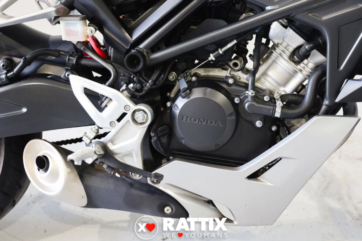 HONDA CB 125 F CBS my17