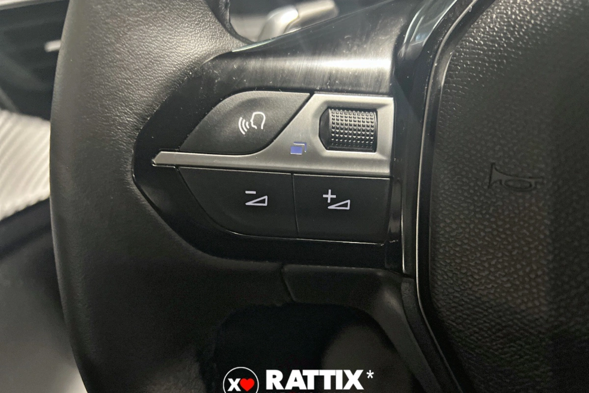 PEUGEOT 208 ii 2023 1.2 hybrid Active 100cv e-dcs 6