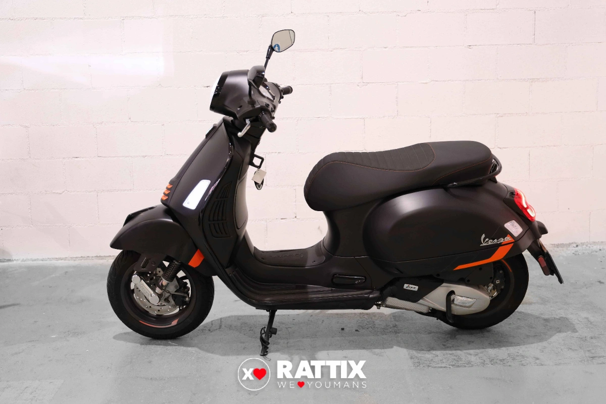 VESPA Vespa GTS 125 hpe Super Sport my25