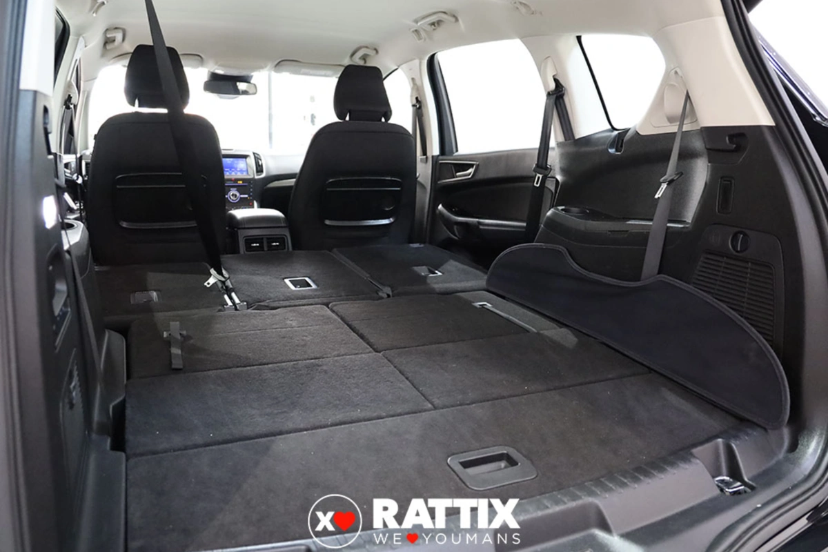 FORD S-Max 2.5 Duratec FHEV 190cv Titanium Aut. S-Max 2.5 Duratec FHEV 190cv Titanium Aut.
