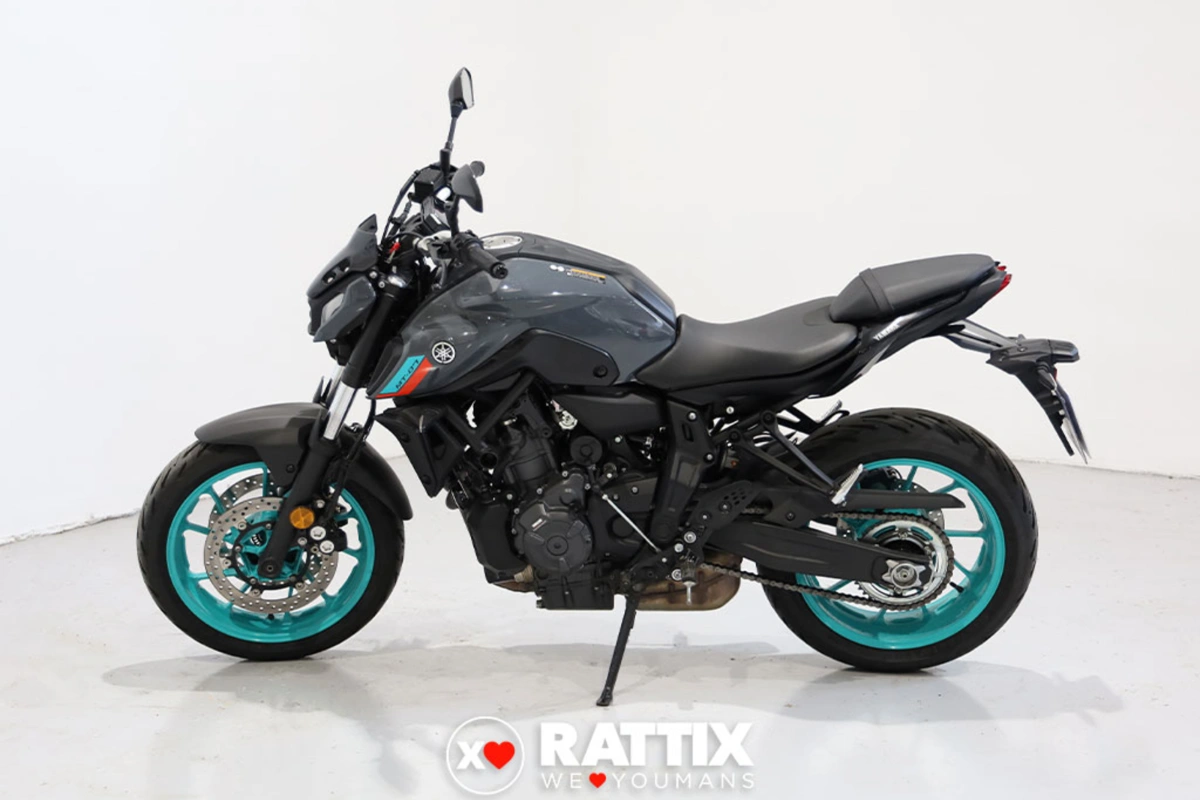 YAMAHA MT-07 690 690 YAMAHA MT-07 690 690