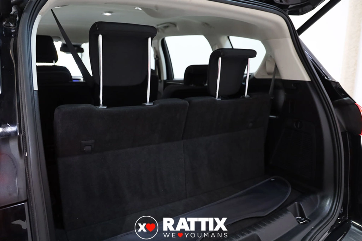 FORD S-Max 2.5 Duratec FHEV 190cv Titanium Aut. S-Max 2.5 Duratec FHEV 190cv Titanium Aut.