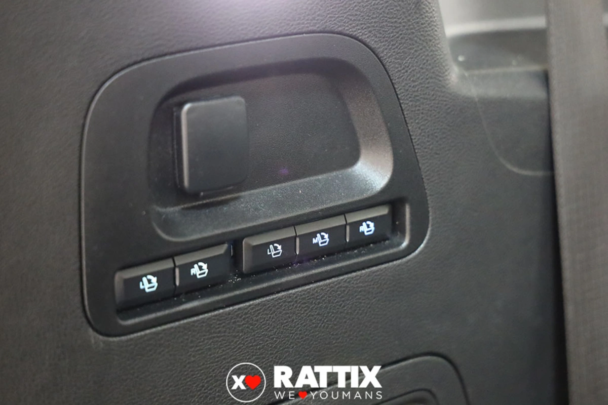 FORD S-Max 2.5 Duratec FHEV 190cv Titanium Aut. S-Max 2.5 Duratec FHEV 190cv Titanium Aut.