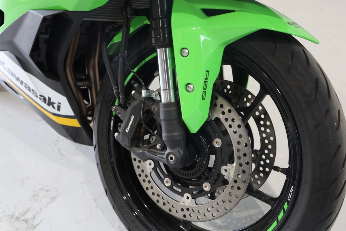 KAWASAKI Ninja ZX-4R Abs my24