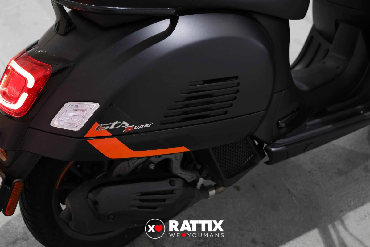 VESPA Vespa GTS 125 hpe Super Sport my25