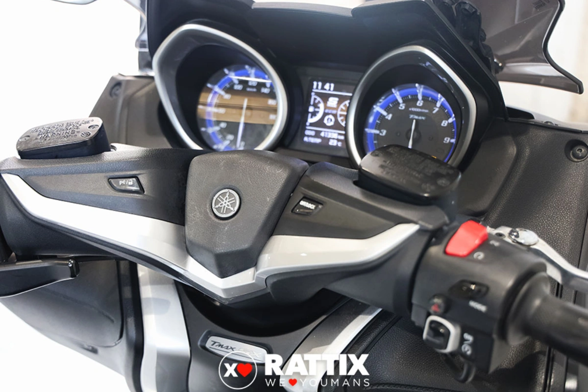 YAMAHA T-Max 530 SX Abs my19