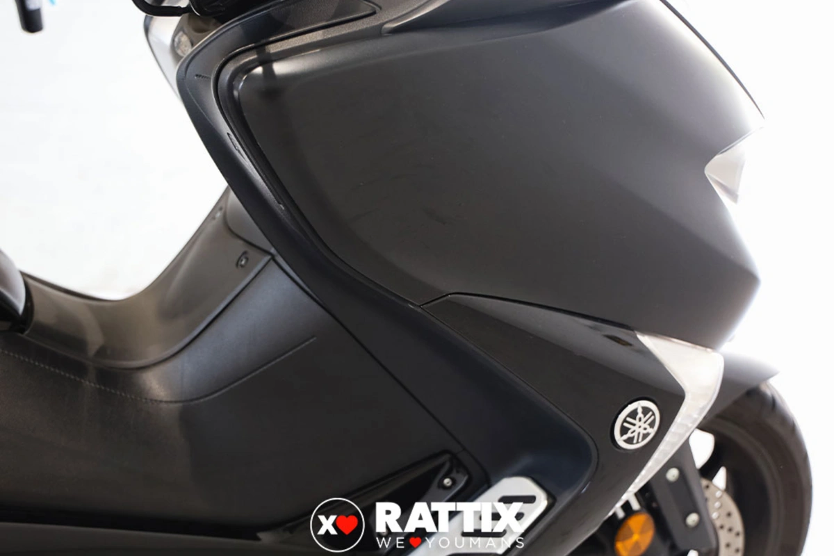 YAMAHA T-Max 530 SX Abs my19