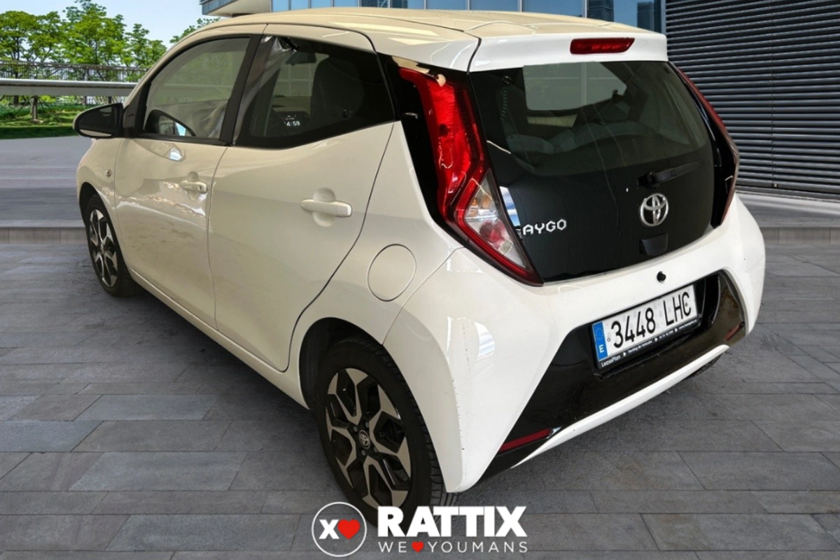 TOYOTA aygo ii 2018 5p Aygo 1.0 x-business 72cv