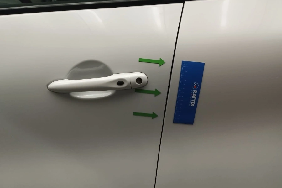 Renault Captur 1.5 DCI 90CV Life bianco  Usato foto danni 30