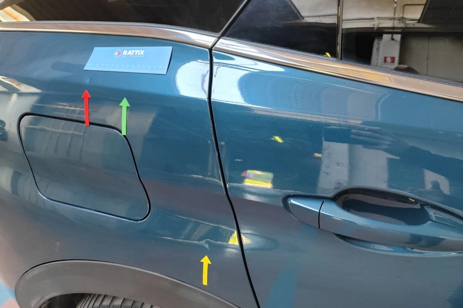 Peugeot 3008 1.6 Hybrid4 300CV GT Pack e-EAT8 Blue Celebes  Aziendale foto danni 41