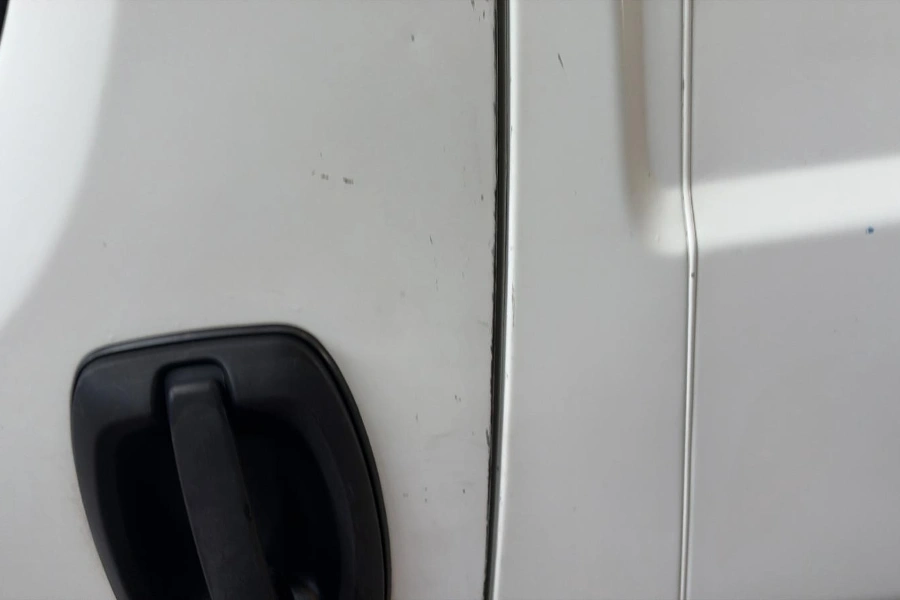 Peugeot Boxer 330 2.2 bluehdi 140CV L1H1 Affaire (IVA ESCLUSA) Bianco Banchisa  Aziendale foto danni 45