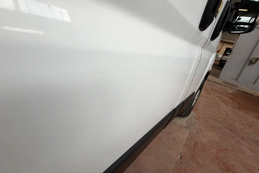 Peugeot Boxer 330 2.2 bluehdi 140CV L1H1 Premium (IVA ESCLUSA) Kaolin White  Aziendale foto danni 60