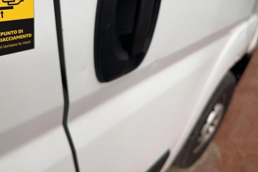 Peugeot Boxer 330 2.2 bluehdi 140CV L1H1 Premium (IVA ESCLUSA) Kaolin White  Aziendale foto danni 65
