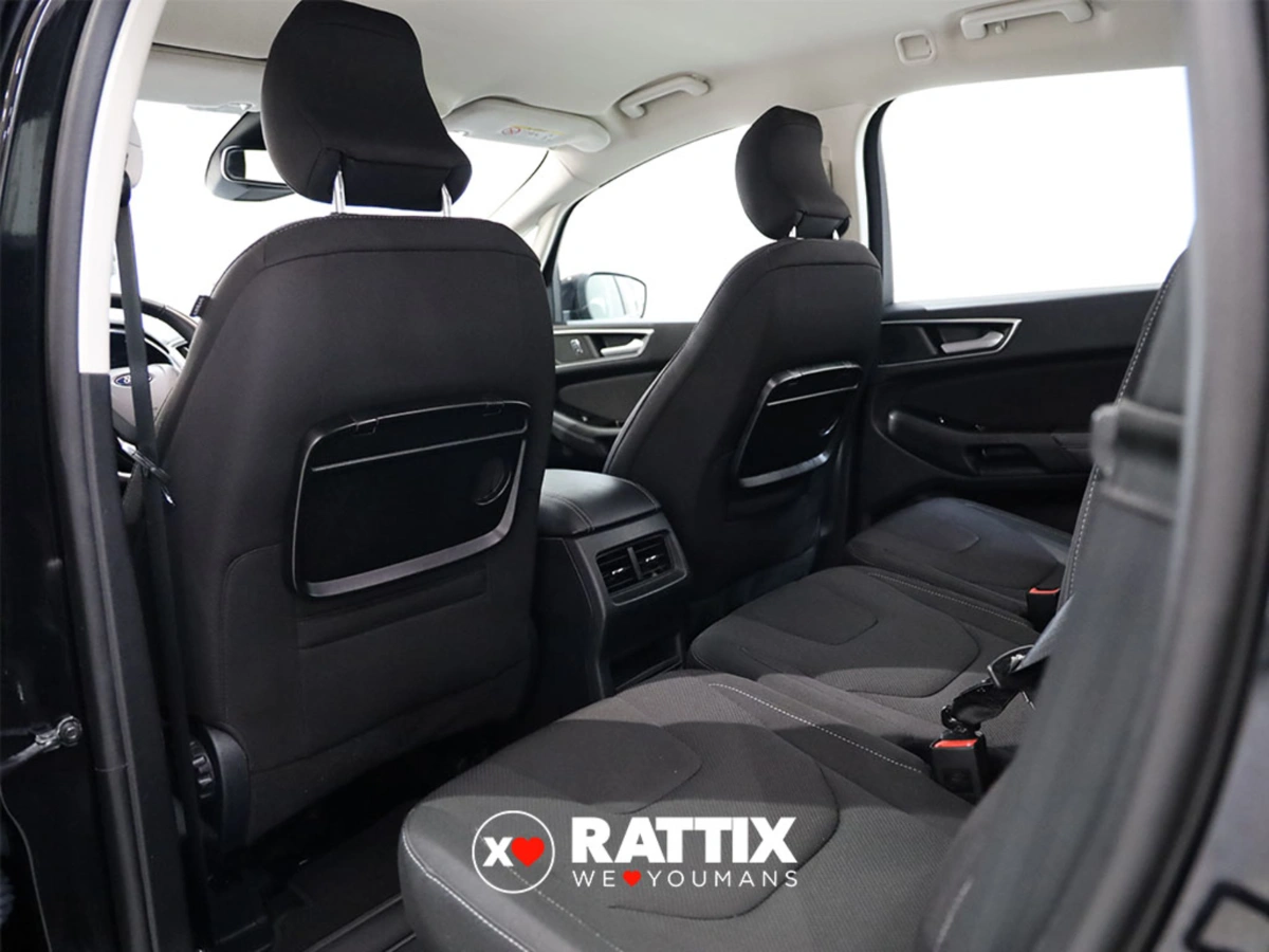 FORD S-Max 2.5 Duratec FHEV 190cv Titanium Aut. S-Max 2.5 Duratec FHEV 190cv Titanium Aut.
