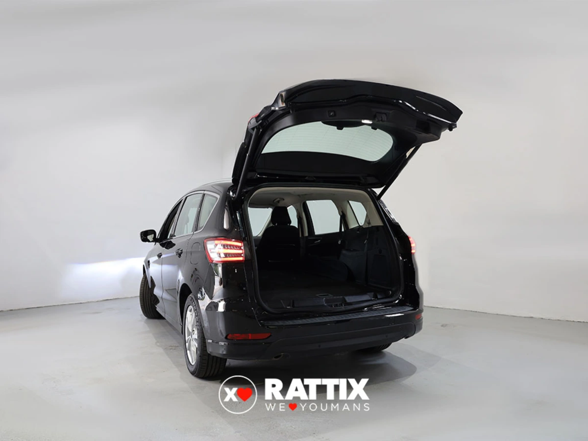FORD S-Max 2.5 Duratec FHEV 190cv Titanium Aut. S-Max 2.5 Duratec FHEV 190cv Titanium Aut.