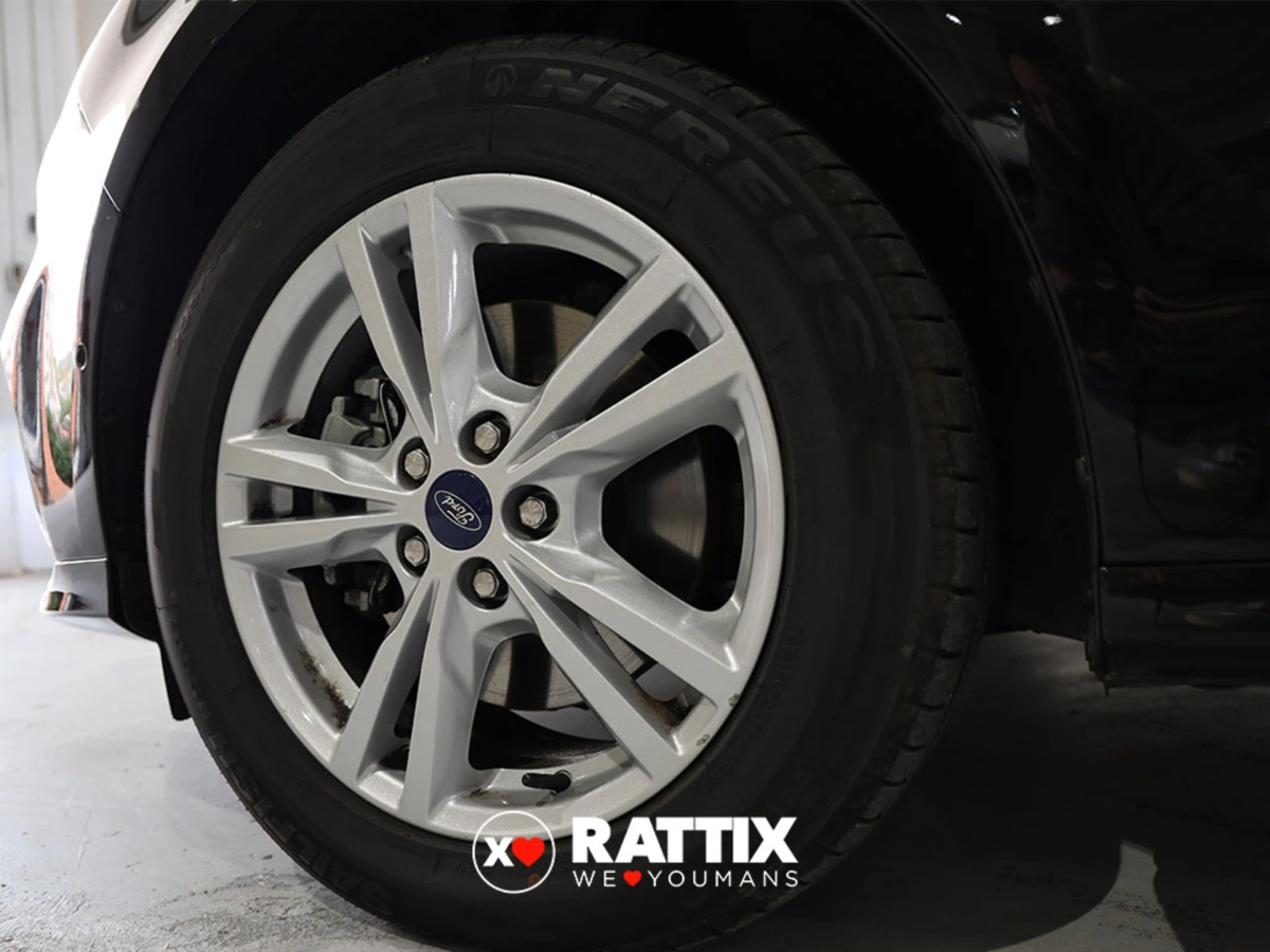 FORD S-Max 2.5 Duratec FHEV 190cv Titanium Aut. S-Max 2.5 Duratec FHEV 190cv Titanium Aut.