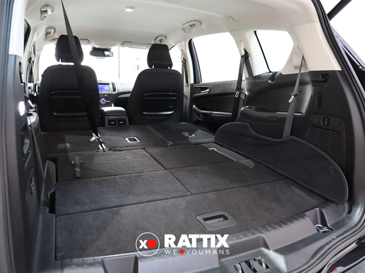 FORD S-Max 2.5 Duratec FHEV 190cv Titanium Aut. S-Max 2.5 Duratec FHEV 190cv Titanium Aut.