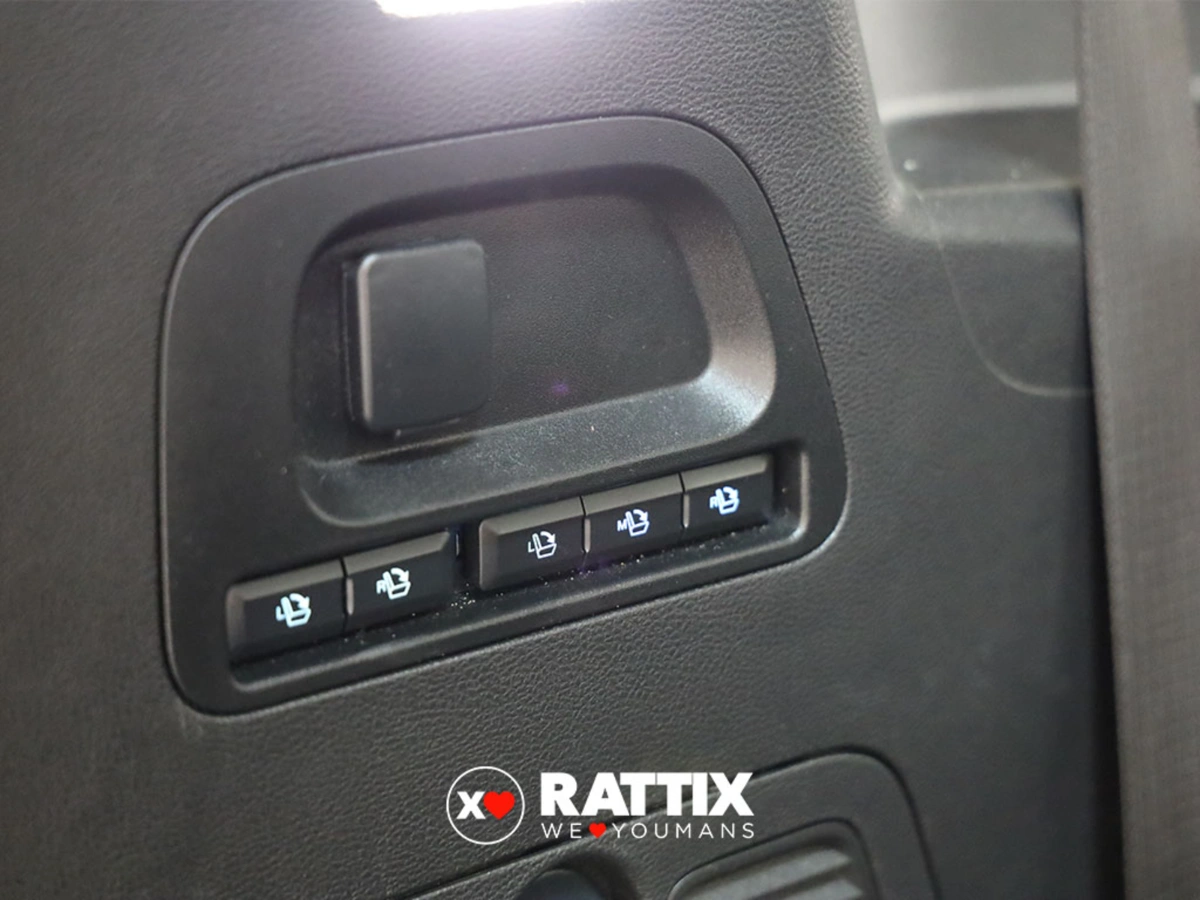 FORD S-Max 2.5 Duratec FHEV 190cv Titanium Aut. S-Max 2.5 Duratec FHEV 190cv Titanium Aut.