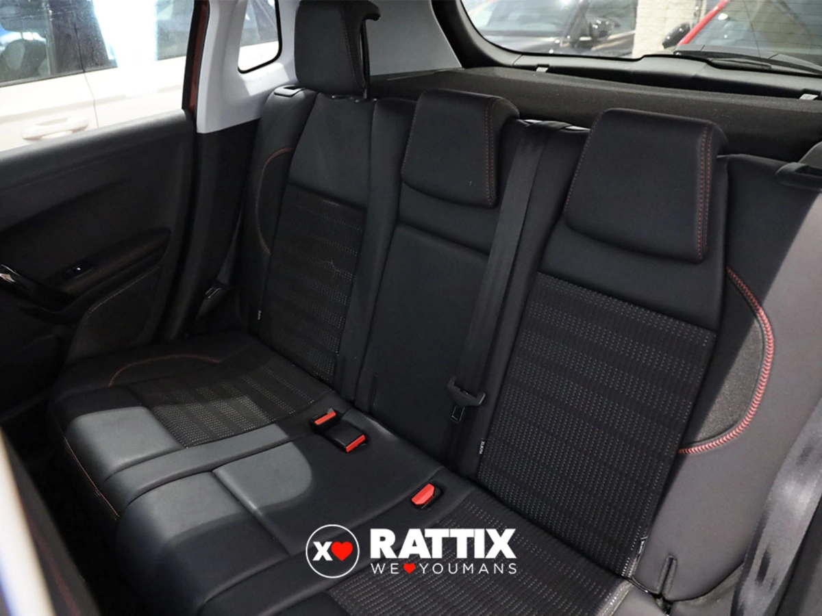 PEUGEOT 2008 1.5 BlueHDi 120 GT Line EAT6