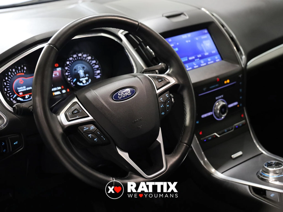 FORD S-Max 2.5 Duratec FHEV 190cv Titanium Aut. S-Max 2.5 Duratec FHEV 190cv Titanium Aut.