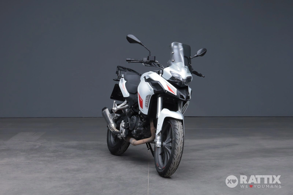 BENELLI TRK 251 Trk E5