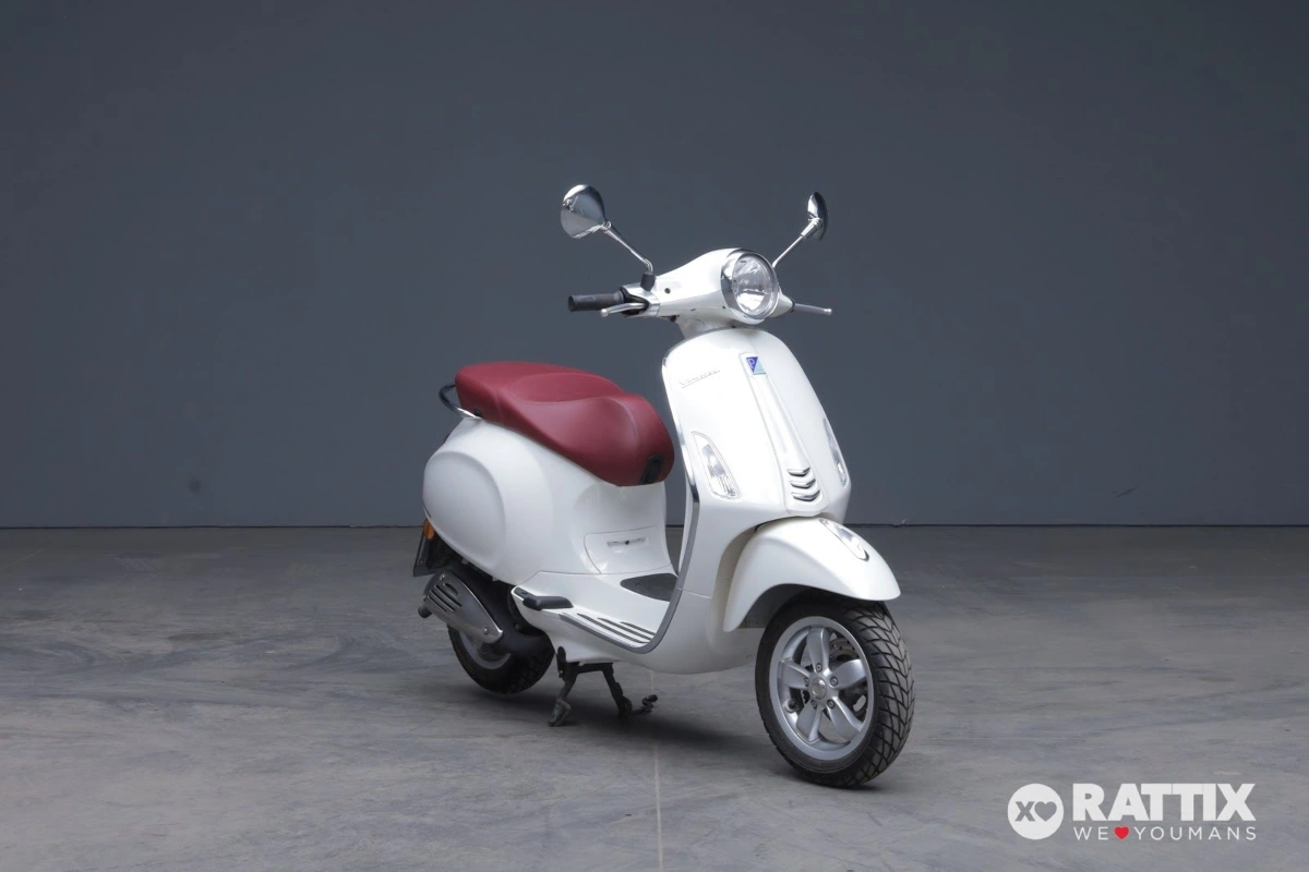 VESPA PRIMAVERA 50 