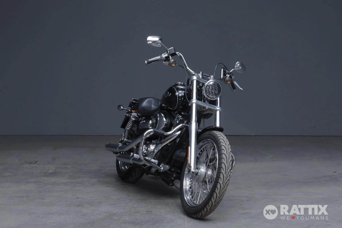 HARLEY DAVIDSON Dyna Super Glide 1584 Custom