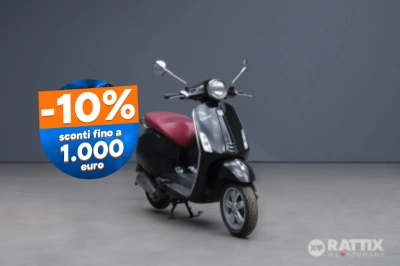 Foto VESPA Primavera 50 2T 4v SE 70th
