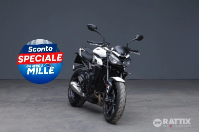 Foto TRIUMPH Street Triple 765 R my23