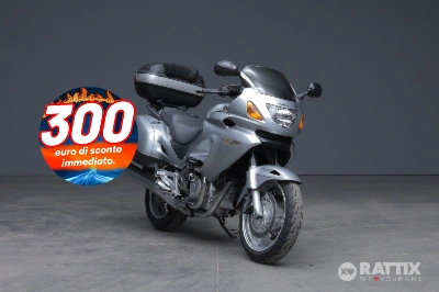 Foto HONDA Deauville 650 NT my01