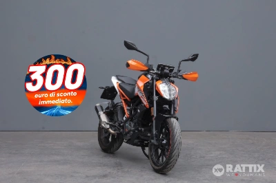 Foto KTM 125 Duke Abs my17