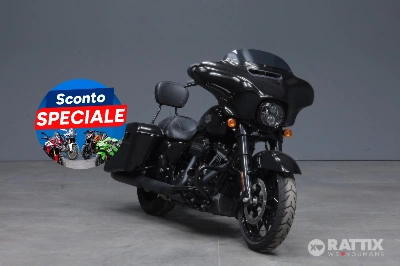 Foto HARLEY DAVIDSON Street Glide 114 1868 Special black finish Pearl/Denim my21