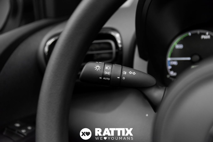 Mazda 2 1.5 116CV full hybrid Prime Line e-cvt Lunar White  Nuovo foto 12