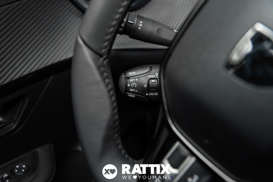 Peugeot 208 1.2 Puretech 100CV Allure Bianco  Nuovo foto 13