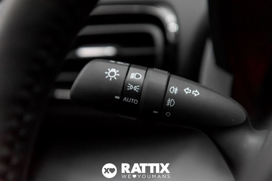 Toyota Yaris Cross 1.5 Hybrid 130CV Trend e-CVT Bianco  Nuovo foto 12